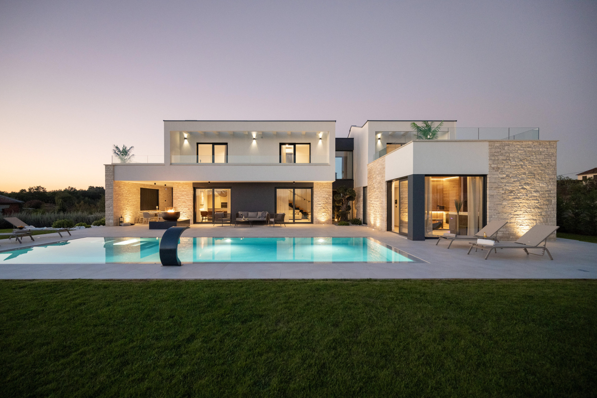 VILLA FULL